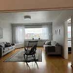 Center Penthouse *